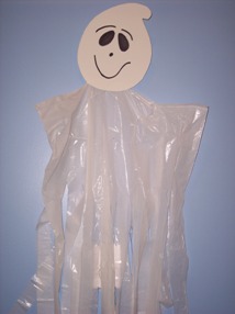 how to make a ghost windsock from a trash bag